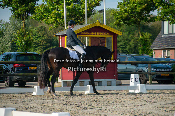 Subtop stal Beukers 12-5