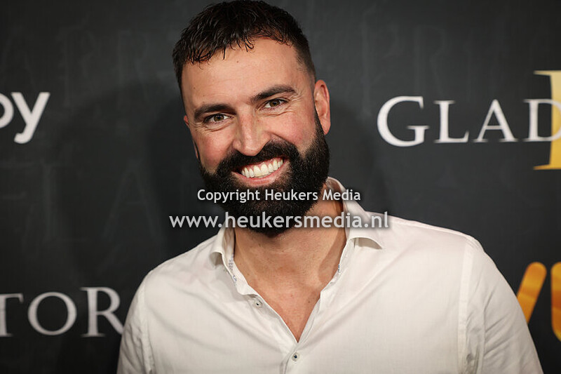 premiere Gladiator 2