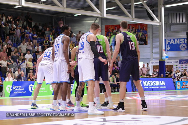 ZZ Leiden - Donar Groningen:91-94