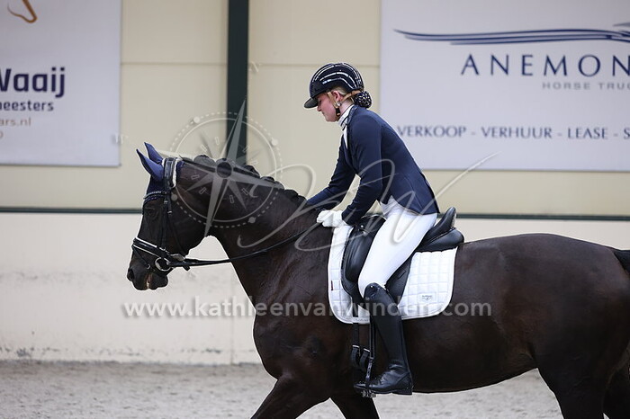 Katja Veldink - Her Majesty