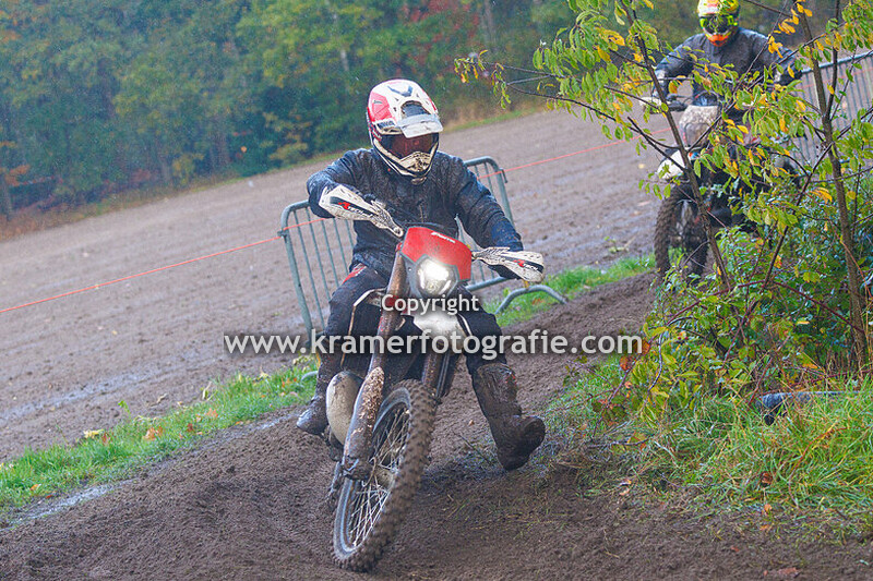 Peelrandrit 26-10-2025 .... Blauw en Witte spatborden