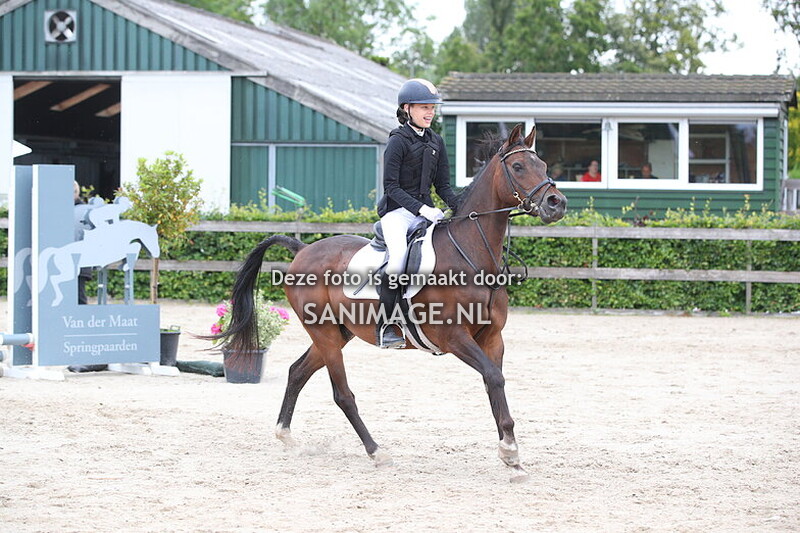 Zilfia's hoeve Springen Pony's 07-07-2024 Manegeruiters