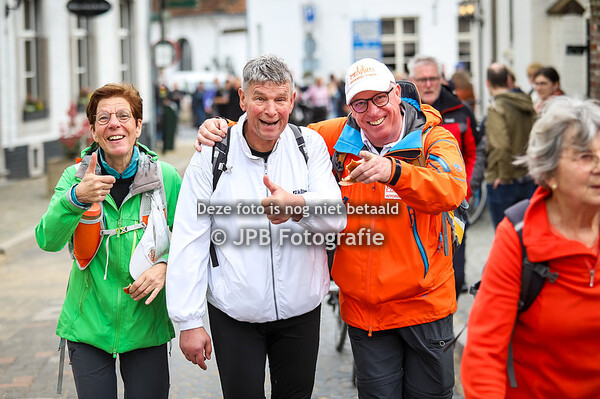 Kennedymars Sittard 2024: Passage Thorn 12.00 - 14.30 uur