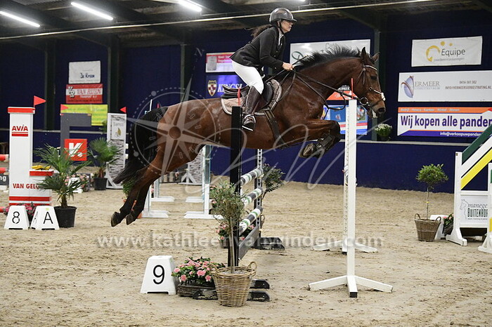 Gwenda Molle - Encore Bamira