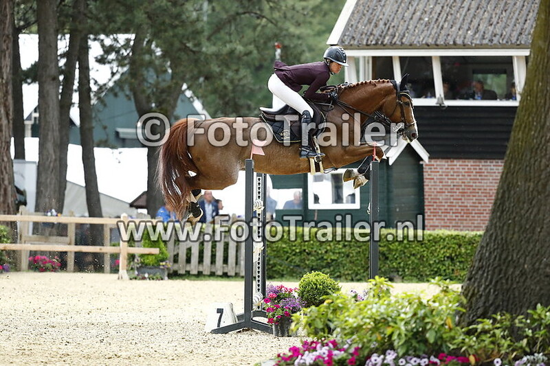 samantha alexis mackenzie