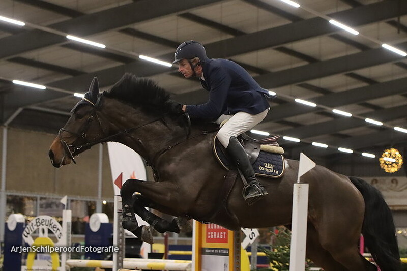 Indoor Beukers 27-12-2022 120cm Snel en wendbaarheid