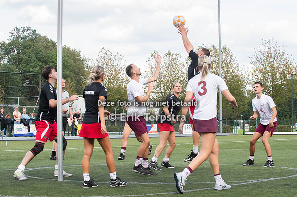 Revival 1 - Rivalen 1