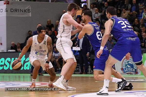 ZZ LEIDEN - DONAR GRONINGEN: 76-63