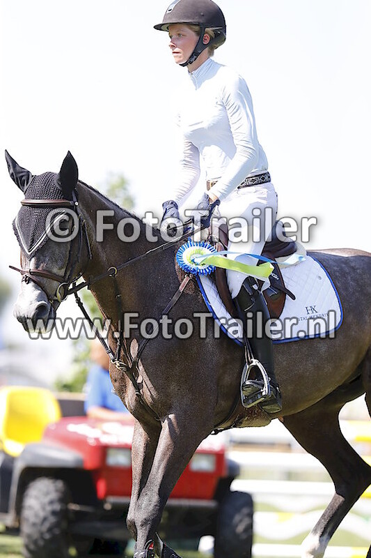 Prijsuitreiking 4 Jarige springpaarden - Rubriek 8