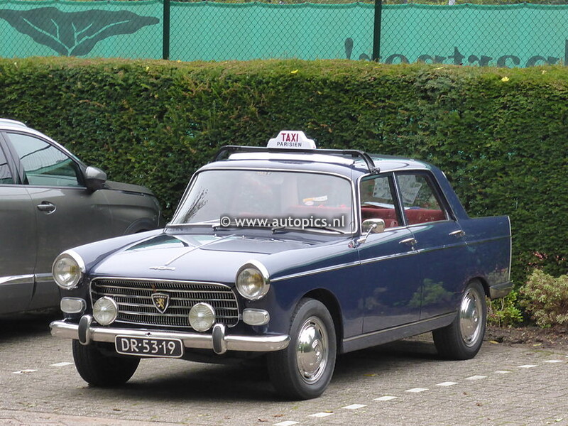Peugeot404