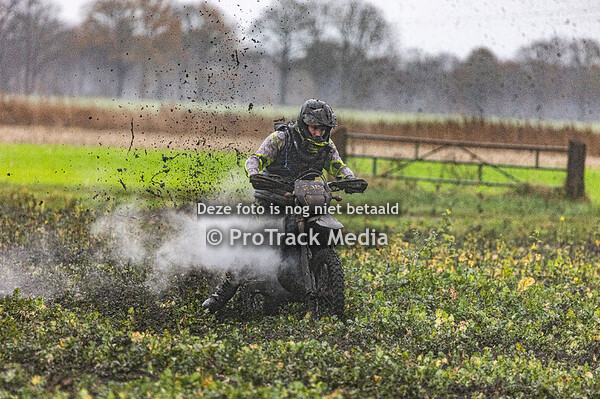 Blauwe en Witte Spatborden Offroad Balkbrug