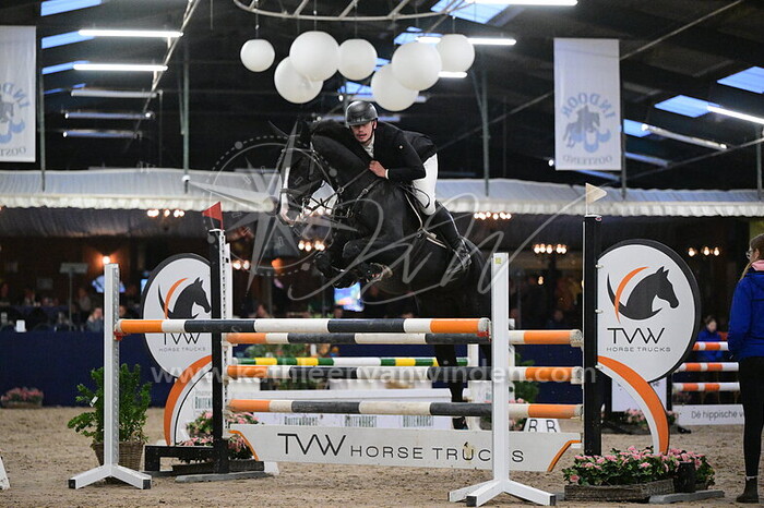 Stef Vanaert - Navaro