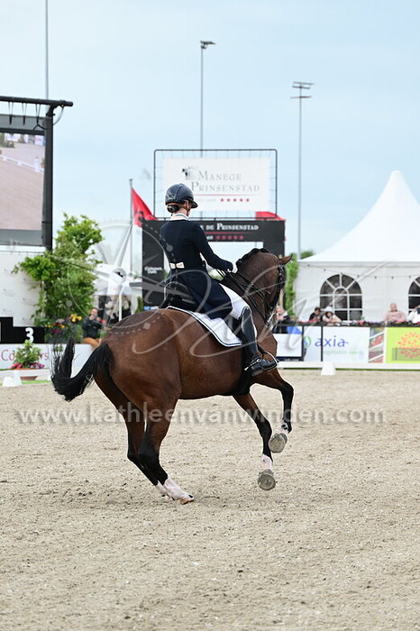 Chayenne de Jong - Kabibi TC