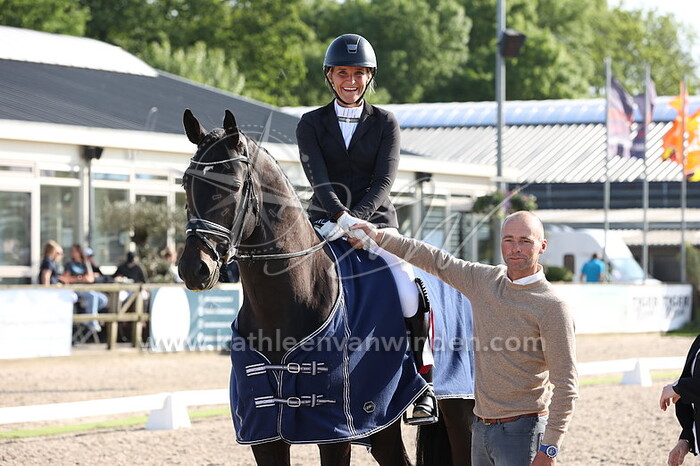 Noortje Geerts - Oakley HD