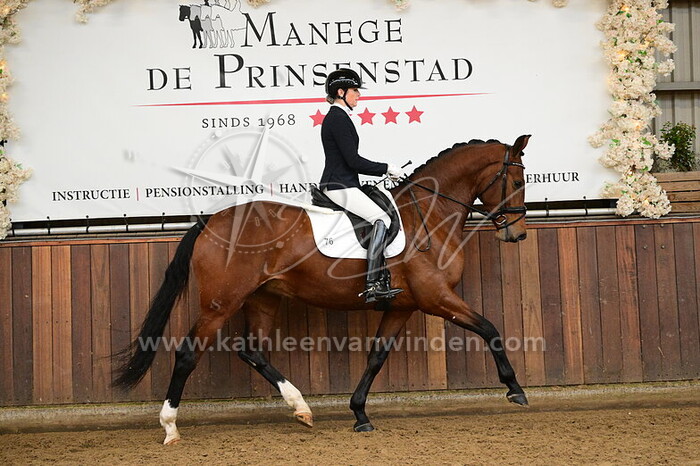 Miranda Pakvis - St. Tropez