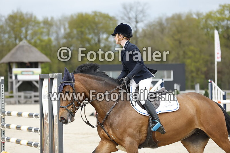 sandra van den outenaar