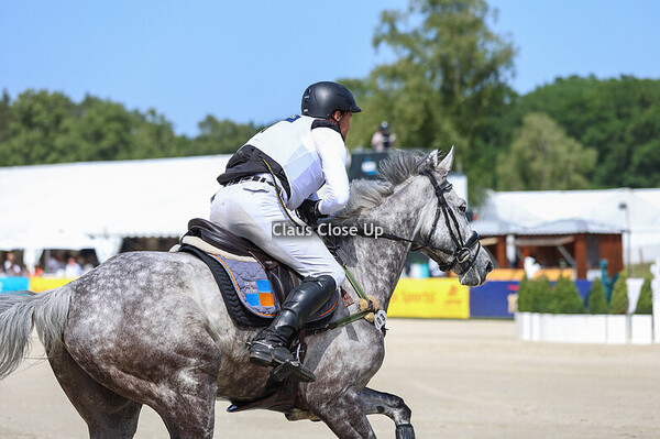 CCI4*
