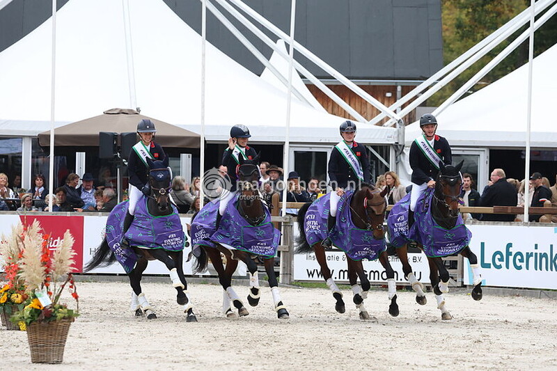 2004_BOEKELO_CEREMONY_12-10-2025