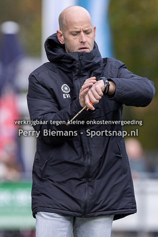 2025-10-26 hockey; LOHC-RingPass