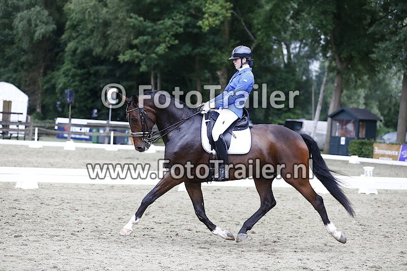 Geen nummer blauw jasje