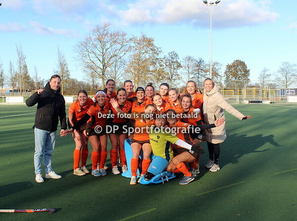MHC Heerhugowaard D1 - De Kikkers D1 (2-1)