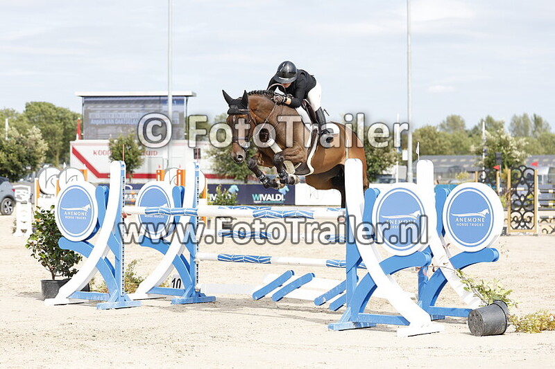 angela van daatselaar