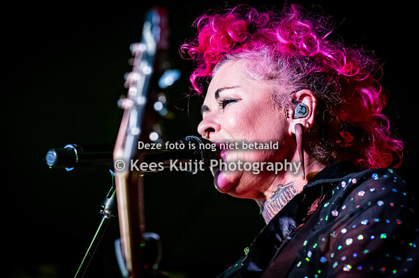 Dilana Smith in Concert