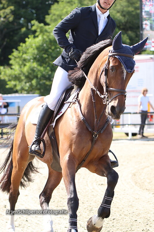 CH Rijs 06-07-2022 Prijsuitreiking 130cm