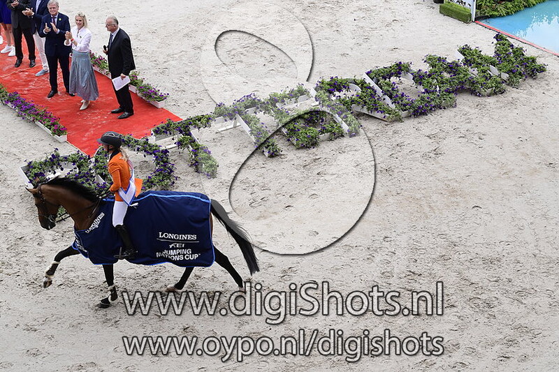 Prizegiving Nations Cup Jumping