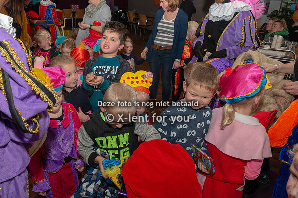 Sinterklaas in Menaam 2018