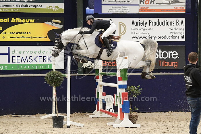 Linn Kvernes - Hermantico