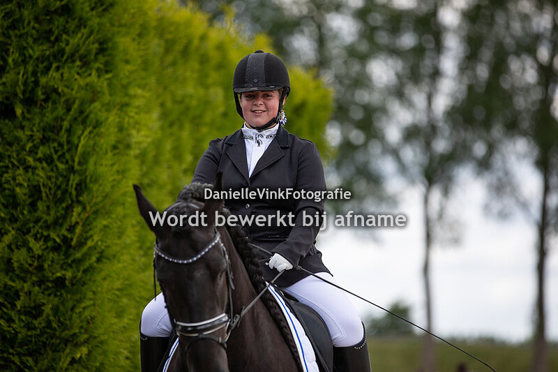 Caroline Conradi - Meinte