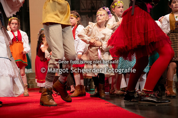 16. Het Huwelijk – Leve de Legende