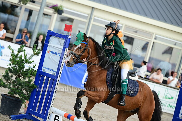 Anna-Claudia Kies - King