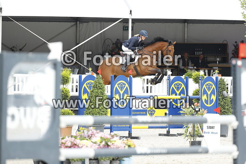 marleen van der burg