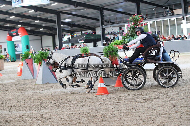 De Voornruiters De Meern Menmarathon 05-10-2024 Pony's 2-span 15.45 uur