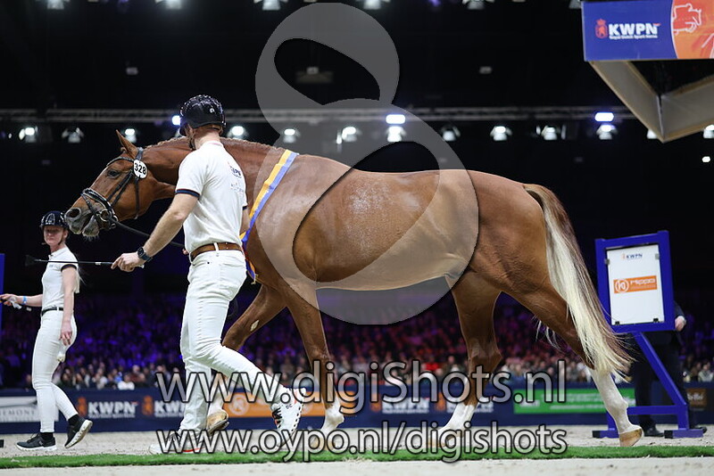 Everglow Gold v. Escolar