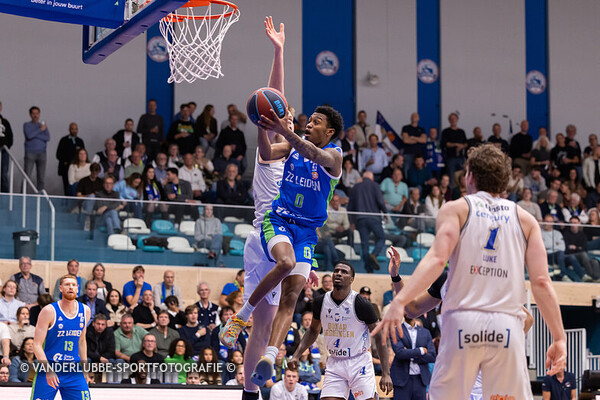 ZZ LEIDEN - DONAR GRONINGEN: 101-72
