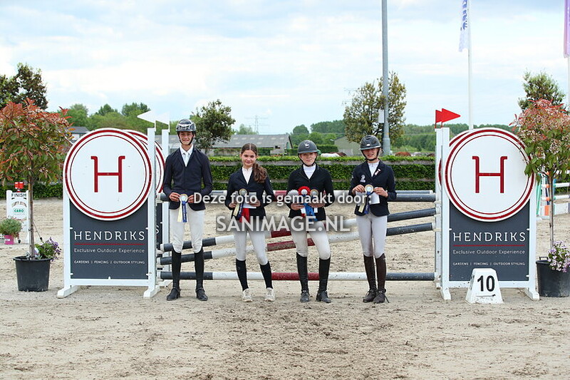 Zilfia's Hoeve 17-05-2025 Springen Pony's 100/110 cm