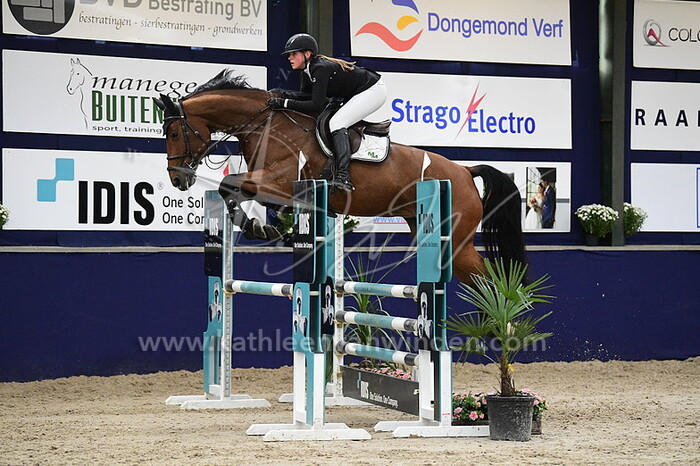 Mila Everse - Lovely