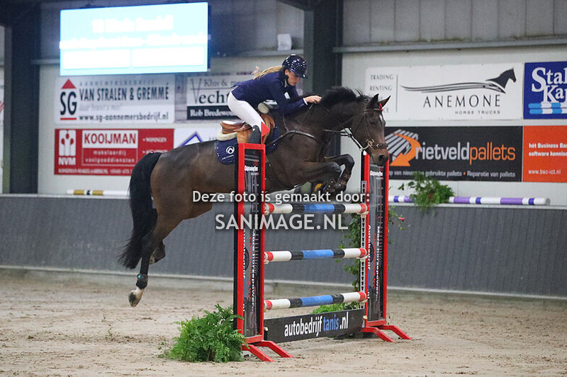 De Voornruiters De Meern Springen Paarden 02-11-2024 140 cm Grote Prijs