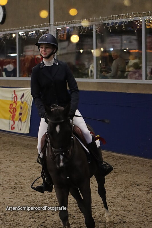Indoor Beukers 26-12-2022 Pony's Rijstijl Prijsuitreiking 50-60cm