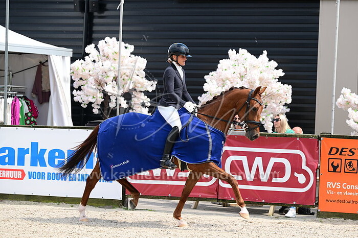 Noortje Geerts - Proudette van de Prinsenstad