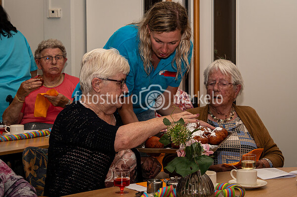 Dorpsfeest trakteert Anholtskamp