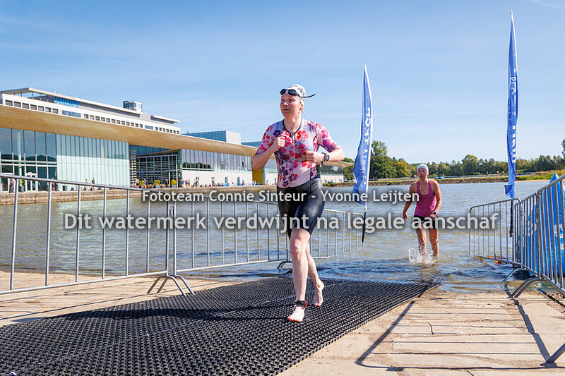 SWIM 11.30 - 11.50 uur - Female Only 1/8