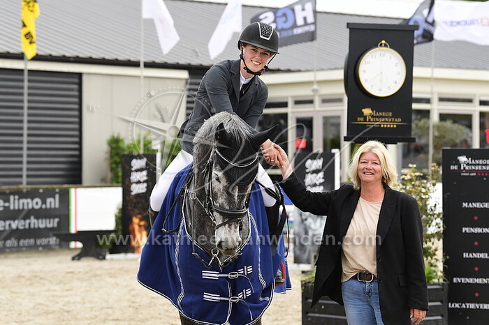 Merel Thielen - Macho