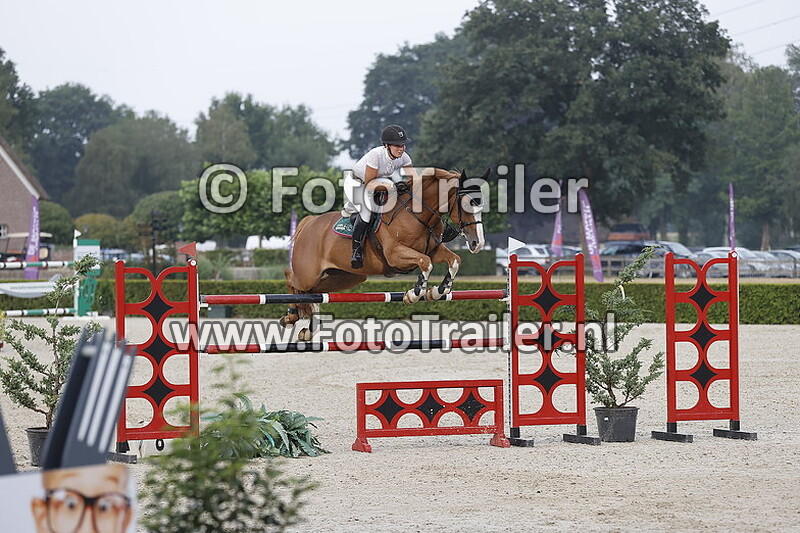 monique van den broek