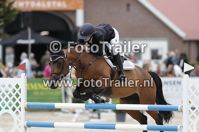 Angela Daatselaar Van