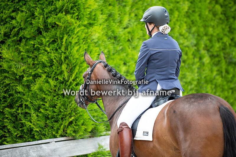 Ilse Gianotten - Nina van de Kampenhoeve