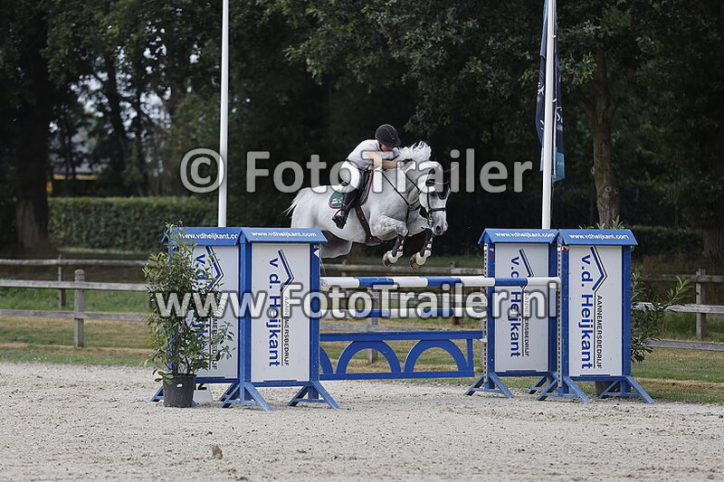 monique van den broek